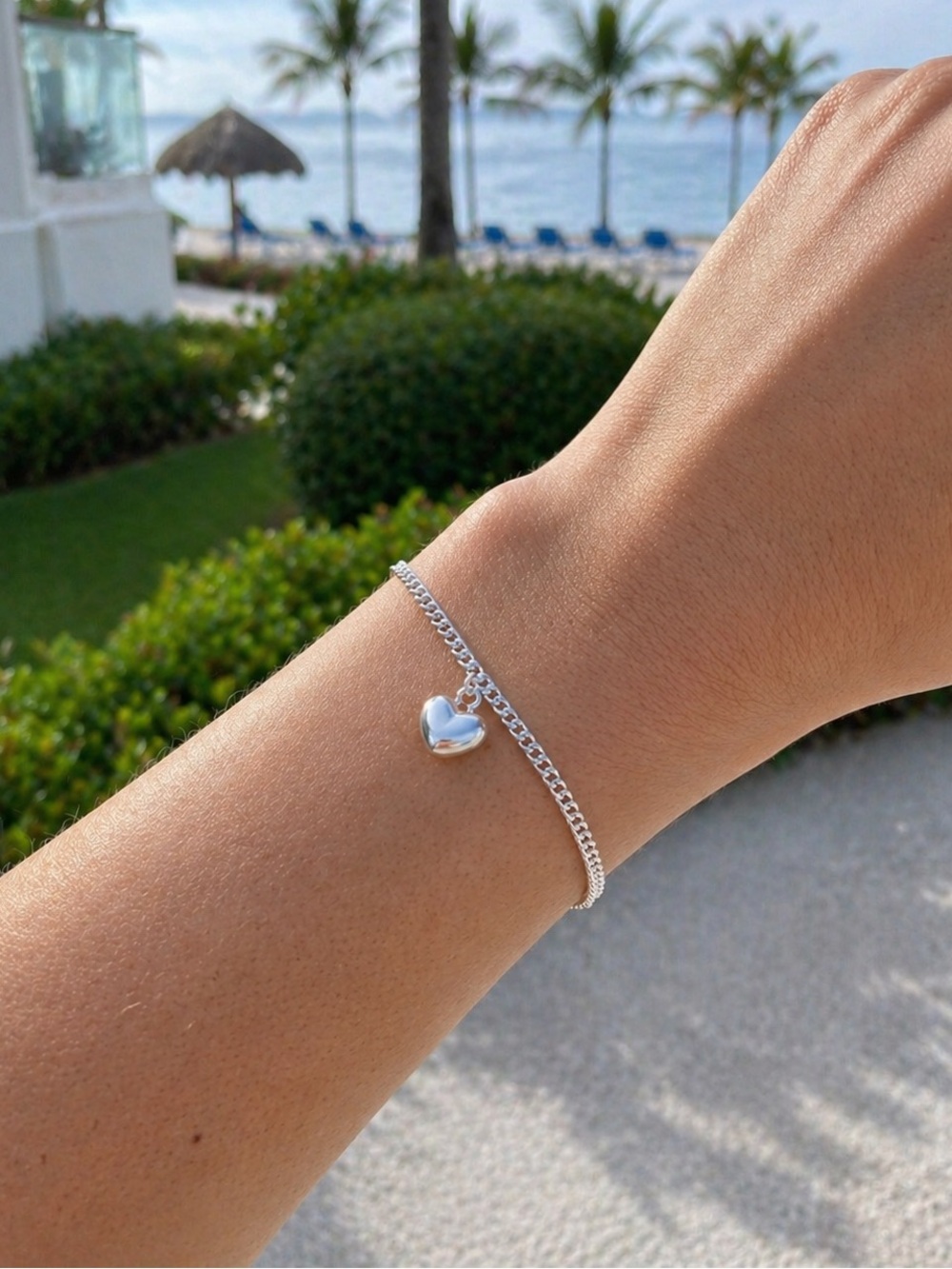 925 Sterling Silver Heart-Shaped Pendant Bracelet New in Packaging
